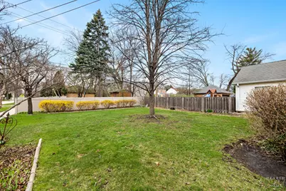 400 W Milburn Avenue, Mount Prospect, IL 60056 - Photo 6