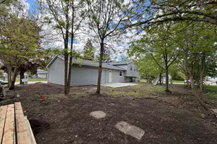 200 Lee Ln, Bolingbrook, IL 60440 - Photo 38