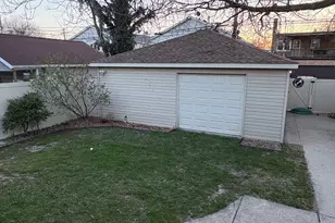 10444 S Troy St, Chicago, IL 60655 - Photo 10