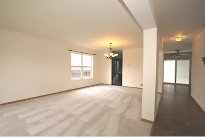 10 Beaver Creek Court, Bolingbrook, IL 60490 - Photo 4
