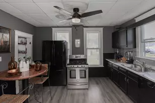 1839 15th St, Moline, IL 61265 - Photo 18