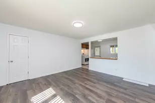 2123 N McAree Rd, Waukegan, IL 60087 - Photo 6