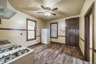 3017 E 83rd St, Chicago, IL 60617 - Photo 4