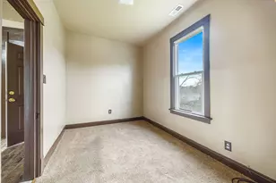 3017 E 83rd St, Chicago, IL 60617 - Photo 6