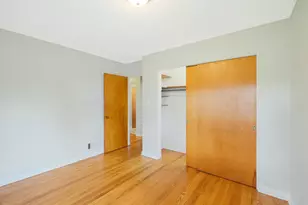 1615 E Evergreen St, Wheaton, IL 60187 - Photo 16