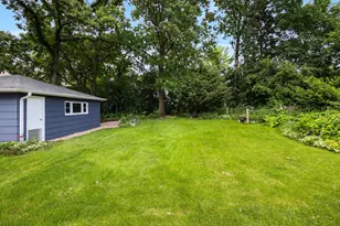 1615 E Evergreen St, Wheaton, IL 60187 - Photo 30