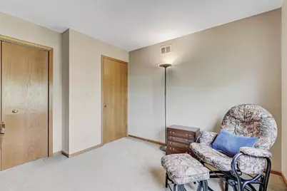 4261 Oak Knoll Lane, Hoffman Estates, IL 60192 - Photo 32