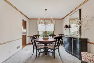 4261 Oak Knoll Ln, Hoffman Estates, IL 60192 - Photo 10