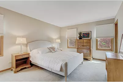 4261 Oak Knoll Lane, Hoffman Estates, IL 60192 - Photo 28