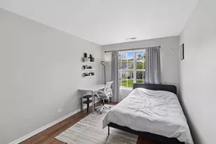 8 Tyler Ct, Streamwood, IL 60107 - Photo 12
