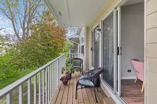 8 Tyler Ct, Streamwood, IL 60107 - Photo 14