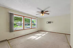 2502 Southwood Dr, Champaign, IL 61821 - Photo 6