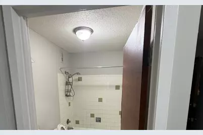 2211 S Highland Avenue #6D, Lombard, IL 60148 - Photo 10