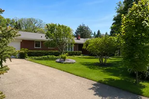 2N351 Amy Ave, Glen Ellyn, IL 60137 - Photo 2