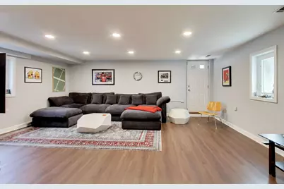 1301 N Bosworth Avenue, Chicago, IL 60642 - Photo 24