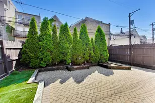 1301 N Bosworth Ave, Chicago, IL 60642 - Photo 30