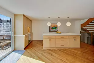 1301 N Bosworth Ave, Chicago, IL 60642 - Photo 10