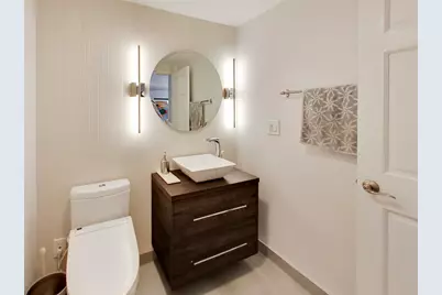 1301 N Bosworth Avenue, Chicago, IL 60642 - Photo 12