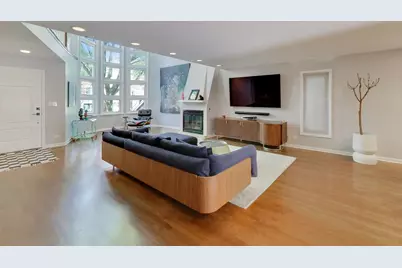 1301 N Bosworth Avenue, Chicago, IL 60642 - Photo 4