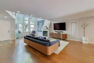 1301 N Bosworth Ave, Chicago, IL 60642 - Photo 4