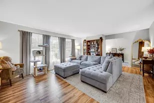 3010 N Kennicott Ave, Arlington Heights, IL 60004 - Photo 4