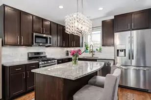 1742 N Bissell St, Chicago, IL 60614 - Photo 8
