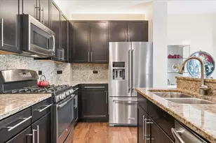 87 E Preserve Dr, Palatine, IL 60074 - Photo 6