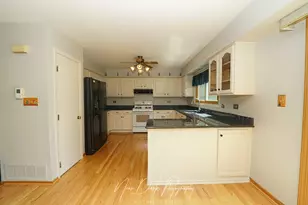 17271 W Huntington Cir, Grayslake, IL 60030 - Photo 10