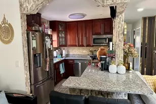 7008 O'Connell Dr, Chicago Ridge, IL 60415 - Photo 6