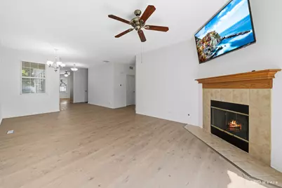 8222 Tremont Lane, Joliet, IL 60431 - Photo 4