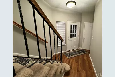 1619 Woodcrest Circle, Mundelein, IL 60060 - Photo 6
