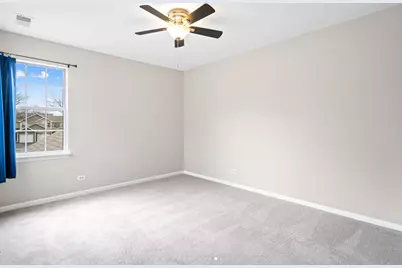 1619 Woodcrest Circle, Mundelein, IL 60060 - Photo 10