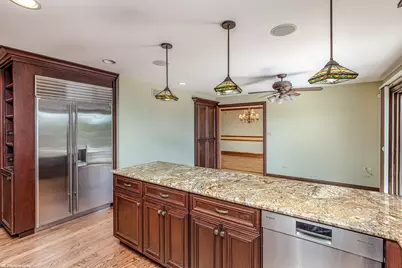 6645 Wedgewood Lane, Willowbrook, IL 60527 - Photo 8