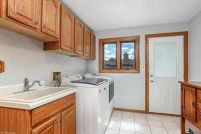 6645 Wedgewood Lane, Willowbrook, IL 60527 - Photo 16