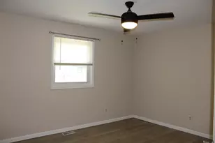 514 Roddy Rd, Salem, IL 62881 - Photo 32
