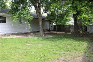514 Roddy Rd, Salem, IL 62881 - Photo 38