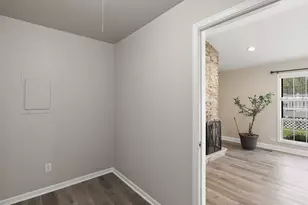 1890 McCormick Ln, Hanover Park, IL 60133 - Photo 22