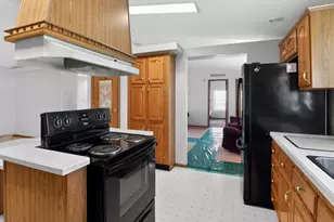 10078 State Route 9, Hoopeston, IL 60942 - Photo 8