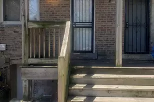 10523 S Corliss Ave, Chicago, IL 60628 - Photo 16