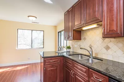 5227 Rockpointe Court #5227, Gurnee, IL 60031 - Photo 6