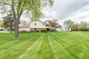5227 Rockpointe Ct, Gurnee, IL 60031 - Photo 24