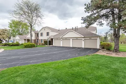 5227 Rockpointe Court #5227, Gurnee, IL 60031 - Photo 2