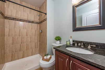 5227 Rockpointe Court #5227, Gurnee, IL 60031 - Photo 18