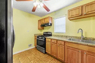 5557 S Kildare Ave, Chicago, IL 60629 - Photo 14