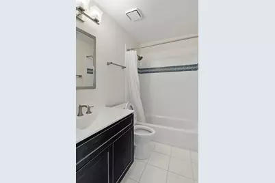 303 Glen Leven Court #303, Schaumburg, IL 60194 - Photo 12