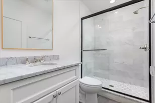 924 E Chicago Ave, Naperville, IL 60540 - Photo 56
