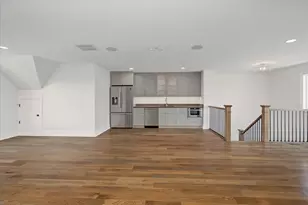 924 E Chicago Ave, Naperville, IL 60540 - Photo 34