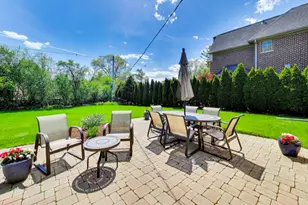 2401 Maple Ave, Northbrook, IL 60062 - Photo 28