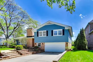 2401 Maple Ave, Northbrook, IL 60062 - Photo 2