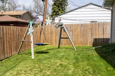 910 Shields Avenue, Winthrop Harbor, IL 60096 - Photo 18
